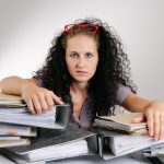 Zeitfresser erkennen und bekämpfen: So sparen Sie im Malerbüro viel Zeit