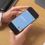 Digitales Gips-Datenbuch auf Smartphone